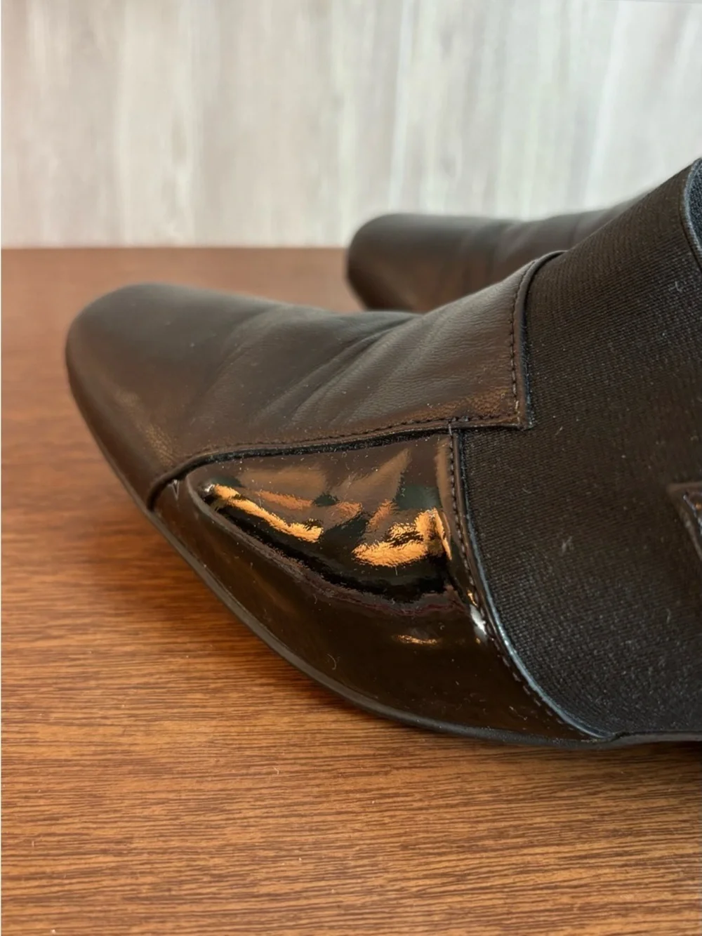 BeautiFeel Black Leather Slip-On Heeled Loafers with Elastic Panel